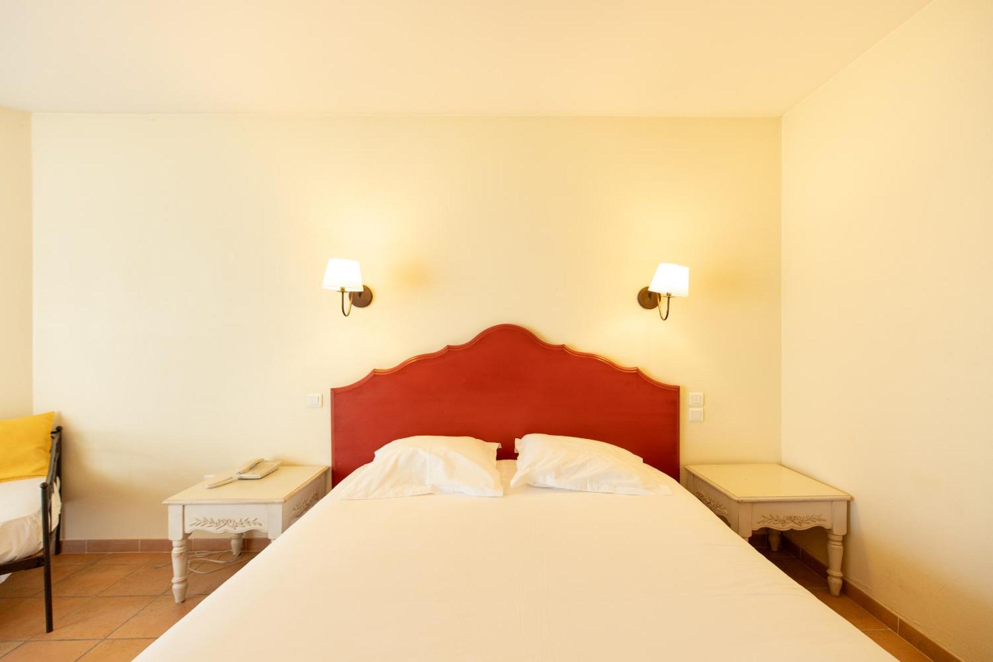 Best Western Hôtel Le Paradou Avignon Sud. Extérieur photo